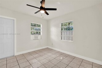 105 NW 7th Ave in Homestead, FL - Building Photo - Building Photo