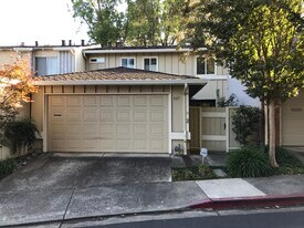 337 Kinross Dr in Walnut Creek, CA - Building Photo