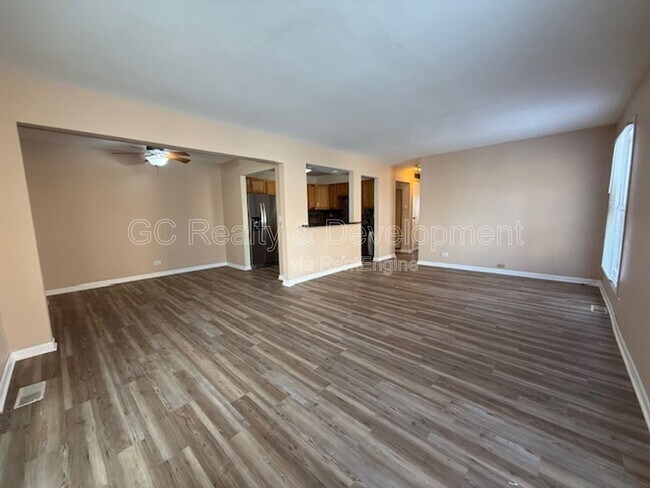 1770 Bristol Walk in Hoffman Estates, IL - Building Photo - Building Photo