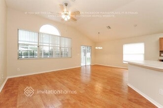 6037 Weatherwood Cir in Wesley Chapel, FL - Foto de edificio - Building Photo