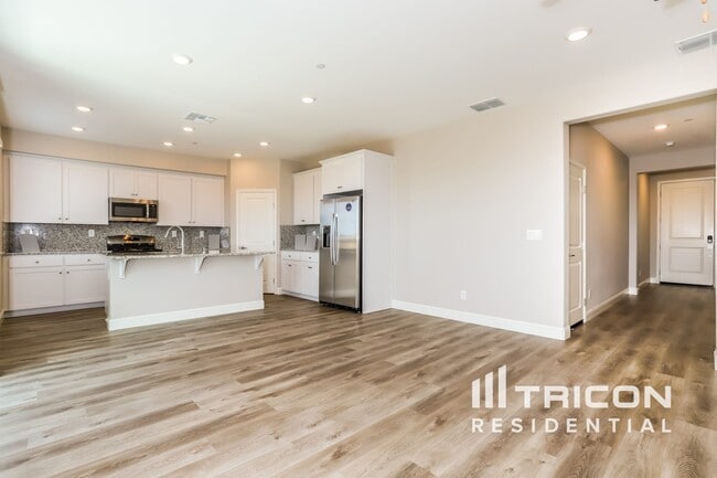 property at 2075 Comstock Ln