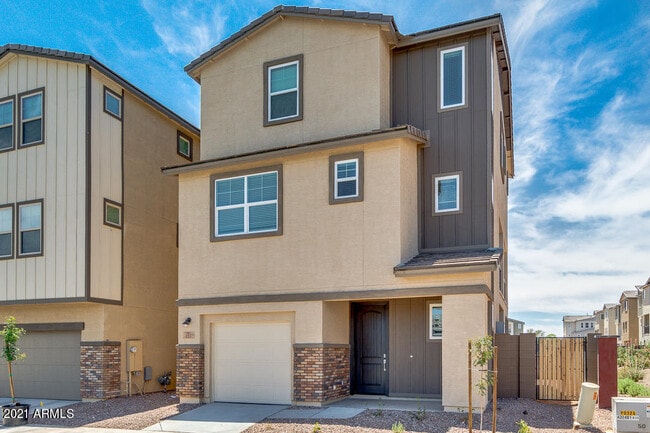 695 W Browning Pl in Chandler, AZ - Building Photo - Building Photo