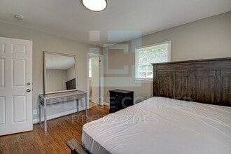 810 Polo Rd in Winston-Salem, NC - Building Photo - Building Photo