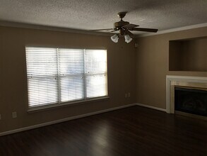 108 Hampshire Dr in Mooresville, NC - Building Photo - Building Photo