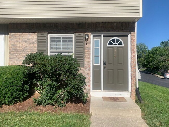 property at 720 E Sherwood Hills Dr