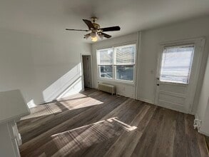 1739 4th St in Rensselaer, NY - Building Photo - Building Photo