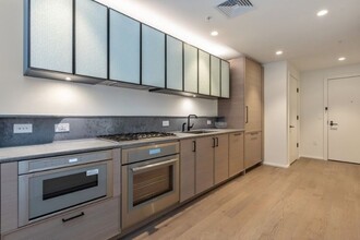 1425 Hudson St-Unit -3G in Hoboken, NJ - Building Photo - Building Photo