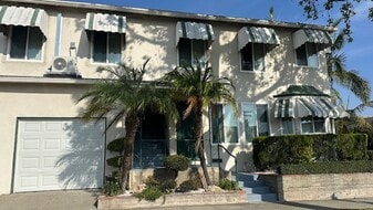 112 S Chevy Chase Dr, Unit 112 in Glendale, CA - Building Photo