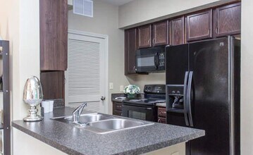 15330 Liberty River Dr in Houston, TX - Building Photo - Building Photo