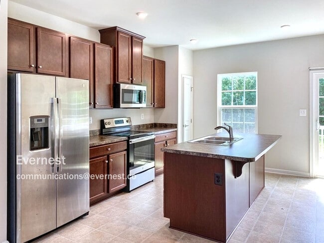 8433 Devries Ln in Spotsylvania, VA - Building Photo - Building Photo