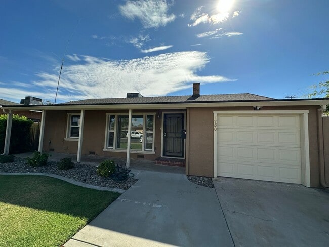 1750 Lois Way in Ceres, CA - Building Photo - Building Photo