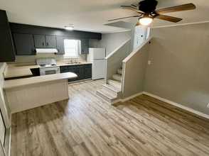 215 Concordia Blvd in Pensacola, FL - Building Photo - Building Photo