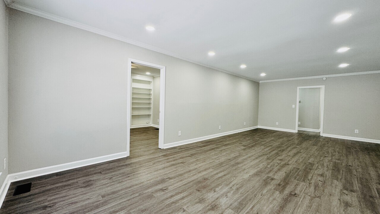 815 W Palmetto St in Florence, SC - Building Photo