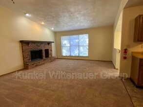 700 Ganim Dr in Belleville, IL - Building Photo - Building Photo