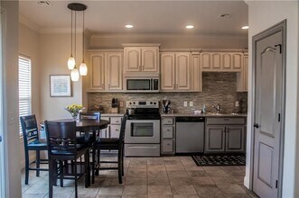 608 SW 5th St in Bentonville, AR - Building Photo - Building Photo