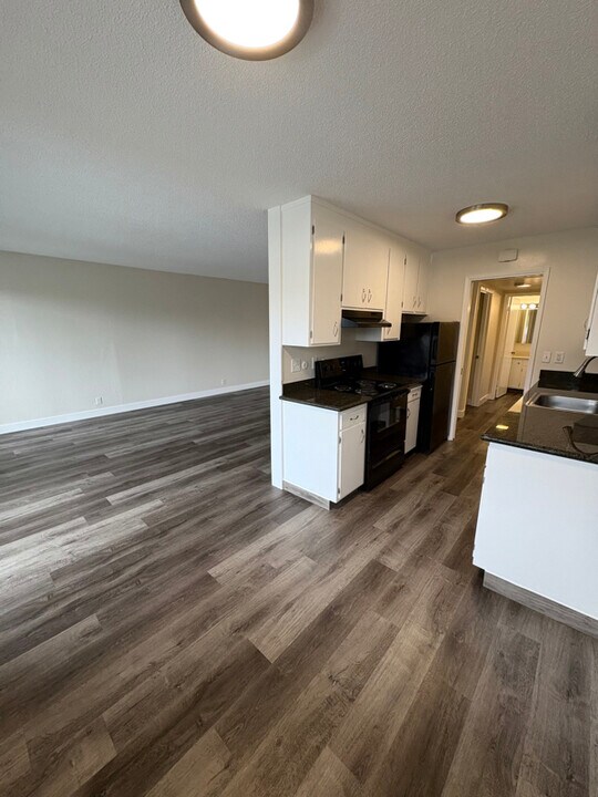 16 S Knoll Rd in Mill Valley, CA - Building Photo