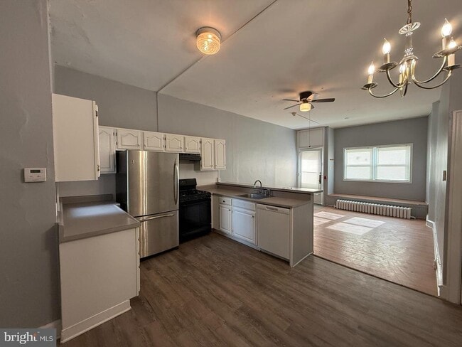 property at 2423 E Allegheny Ave