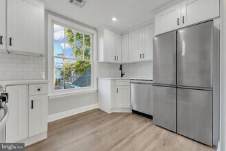 15 N Main St in Pennington, NJ - Building Photo - Building Photo