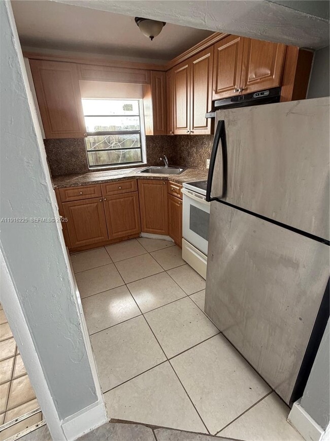 property at 626 NW 10th Terrace