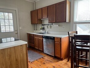 322 Merrimac St in Newburyport, MA - Foto de edificio - Building Photo