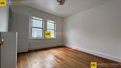 25 Chetwynd Rd, Unit 24-1 in Somerville, MA - Foto de edificio - Building Photo