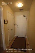 235 Kent St in Ottawa, ON - Building Photo - Building Photo