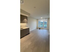 6138 Birney Ave in Vancouver, BC - Building Photo