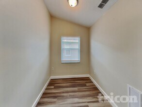 2107 Flintlock Blvd in Kissimmee, FL - Foto de edificio - Building Photo