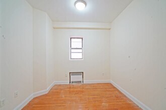 57 Sip Ave in Jersey City, NJ - Building Photo - Building Photo