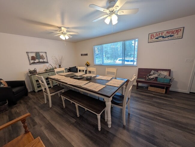 property at 719 Camas Dr