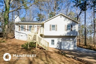 302 W Paulding Blvd in Dallas, GA - Building Photo