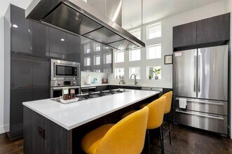 1224 Hyde Ct in Dallas, TX - Building Photo - Building Photo