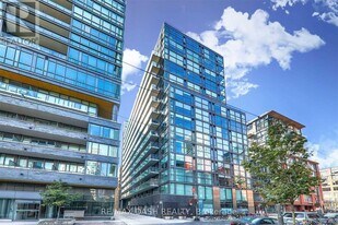 25 Oxley St in Toronto, ON - Building Photo