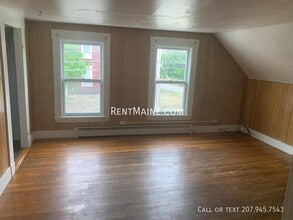 198 Center St in Old Town, ME - Building Photo - Building Photo
