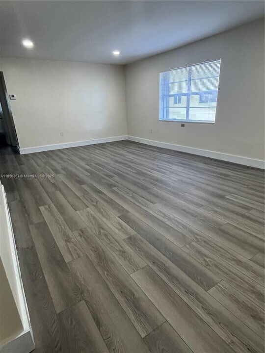 1747 Rodman St in Hollywood, FL - Building Photo