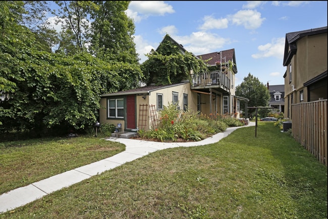 2734 Bryant Ave S, Unit 1 large in Minneapolis, MN - Building Photo - Building Photo