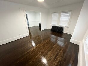 25 R Auburn St in Woburn, MA - Building Photo - Building Photo