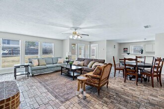 8128 Heritage Pl Dr in Fort Worth, TX - Building Photo - Building Photo