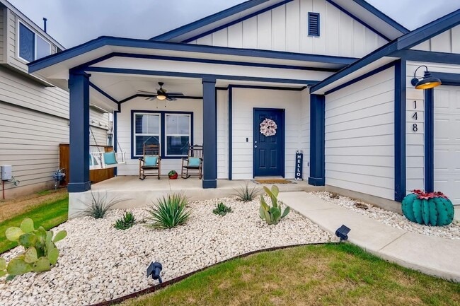 148 Fire Wheel Pass in Liberty Hill, TX - Foto de edificio - Building Photo