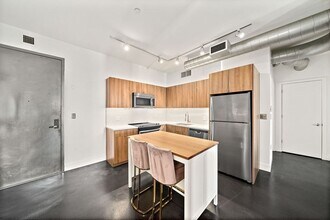 9 Medford St-Unit -502 in Somerville, MA - Building Photo - Building Photo