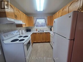 1 Joan St in Ottawa, ON - Building Photo - Building Photo