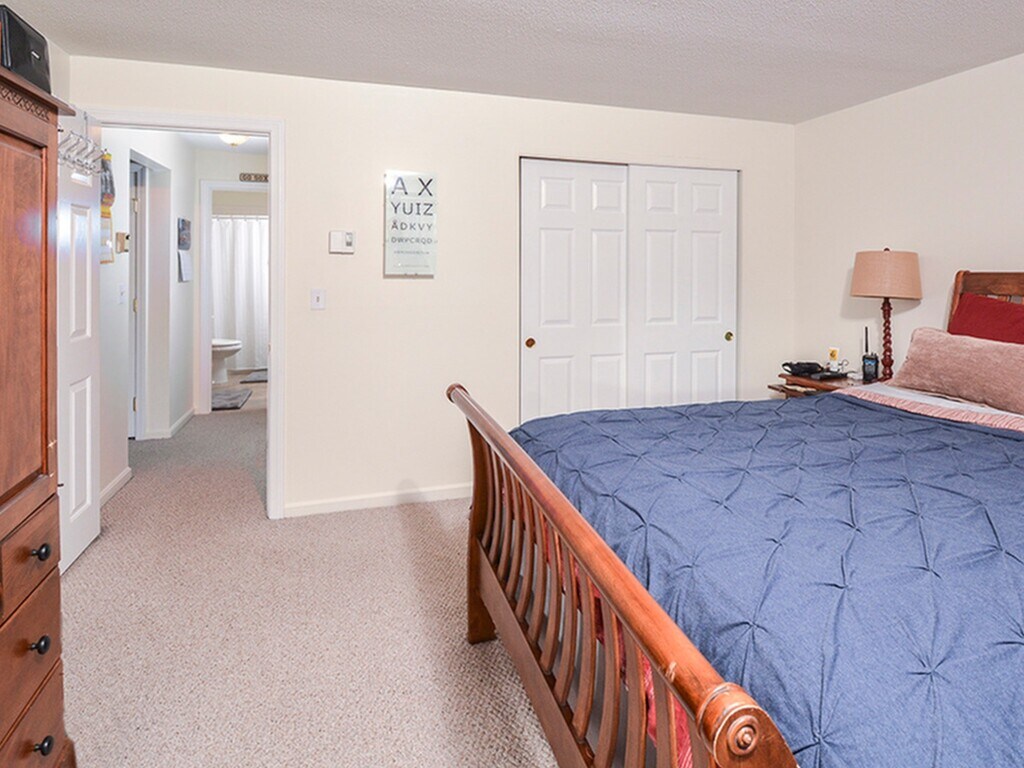 Lonvale Gardens Apartments in Amesbury, MA