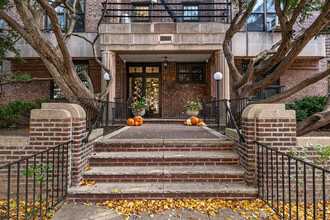 283 E 5th St in Brooklyn, NY - Foto de edificio - Building Photo