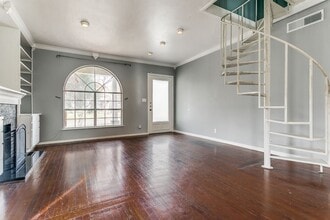 124 Normandy Ave in Alamo Heights, TX - Building Photo - Building Photo
