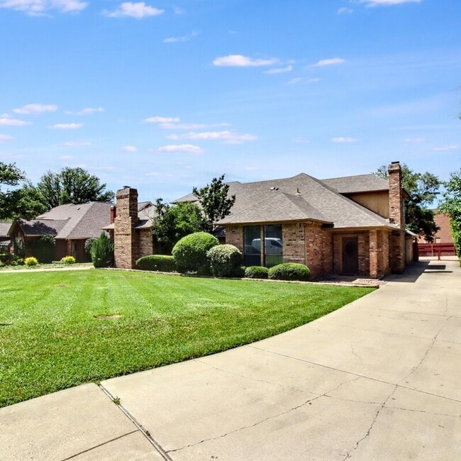property at 6400 Country Day Trail