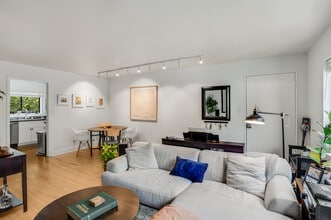 96 Ardmore Pl NW, Unit 3 in Atlanta, GA - Building Photo - Building Photo