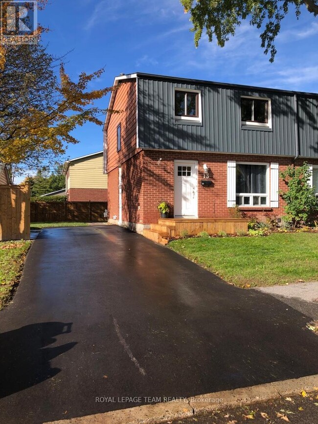 13 Morton Dr in Ottawa, ON - Building Photo - Building Photo