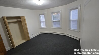 40 Brackett St, Unit 2 in Boston, MA - Building Photo - Building Photo