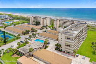 1830 N Atlantic Ave in Cocoa Beach, FL - Building Photo
