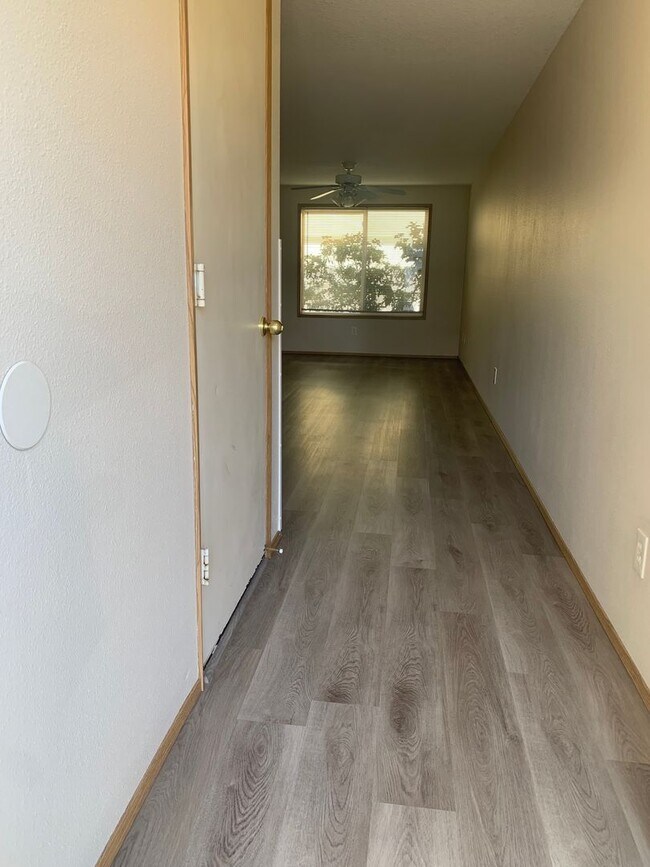 14216 SE 7th Way in Vancouver, WA - Building Photo - Building Photo